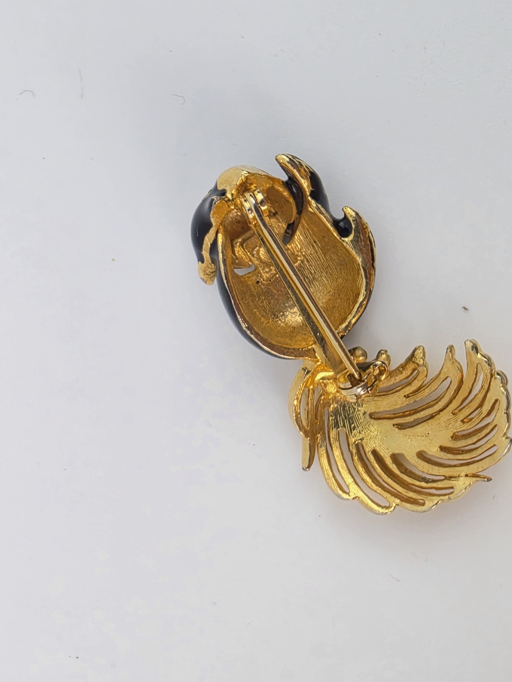 Estate Gold and Black Fox Brooch with Crystal Detailing - Picture 2 of 2